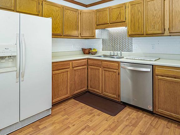 5th image of 200 W Woodcroft Pkwy APT 45C
