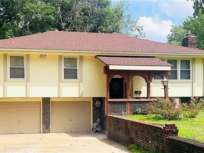 5708 E 100th St, Kansas City, MO, 64137