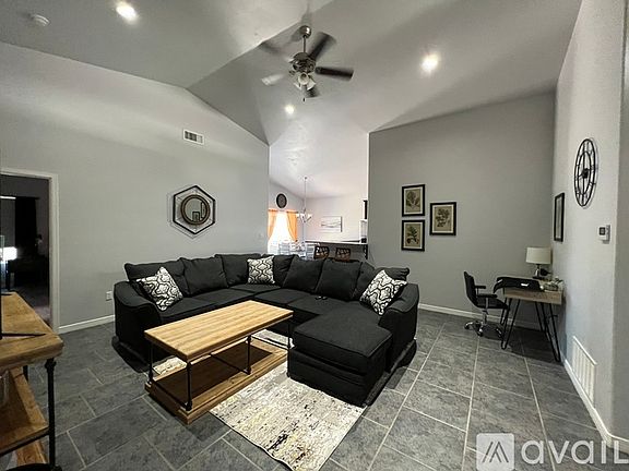4th image of 1834 Denise Dr