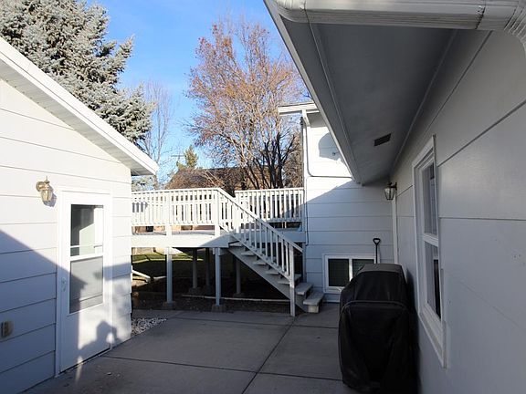 2nd image of 408 N Cody Ave