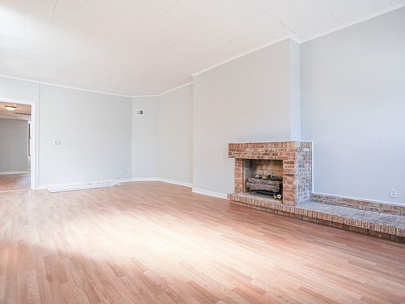 2nd image of 1584 N Clybourn Ave #3