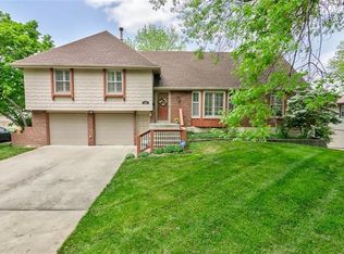 1704 NE 69th Ter, Gladstone, MO 64118
