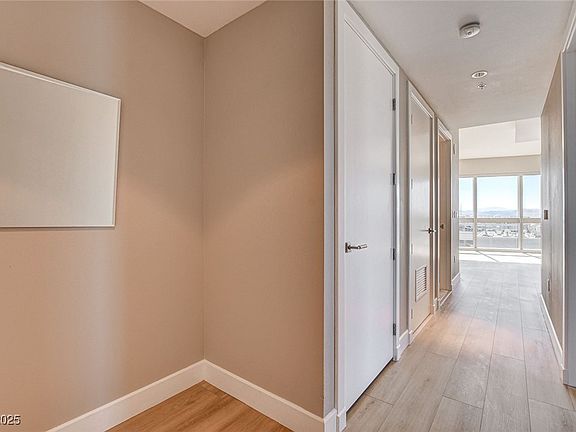 2nd image of 4471 Dean Martin Dr Unit 4001