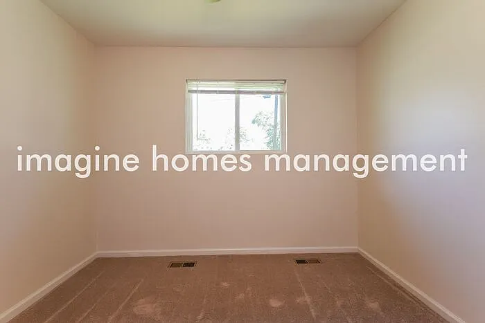 223 Sandalwood Dr — Photo 10