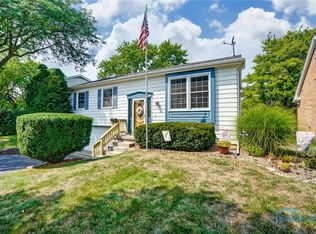 501 Orchard View Dr, Maumee, OH 43537