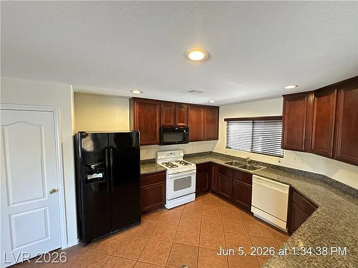 2616 Courlan Dr — Photo 8