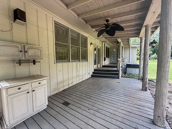 4th image of 130 Wenona Way