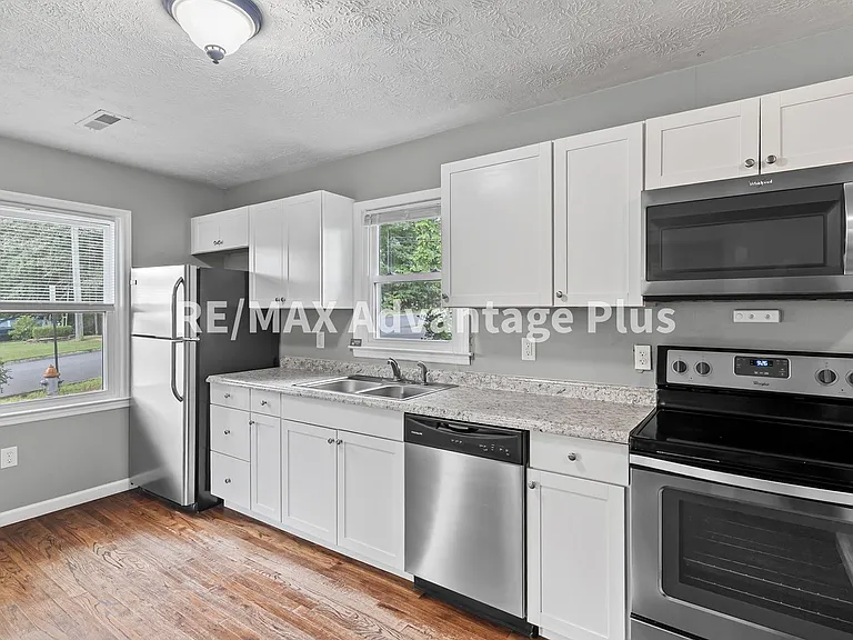 200 Gross St — Photo 10