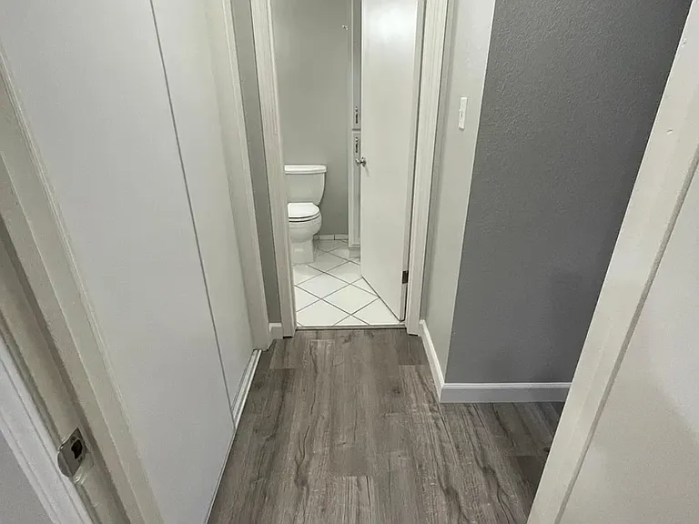1214 U St #4 — Photo 2