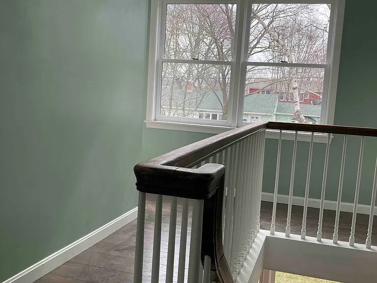320 Leslie Dr — Photo 10