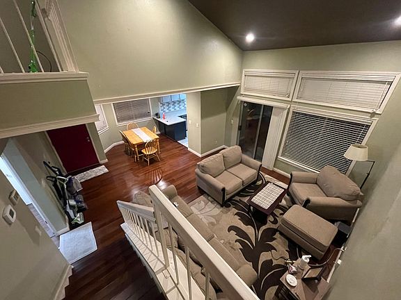 4th image of 169 Bridlewood Ct