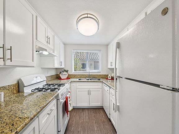 5th image of 4928 Durfee Ave APT 11
