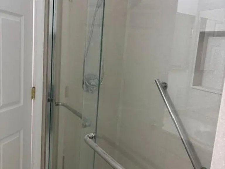 Second bath shower