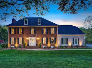 5902 Cavalier Dr, Roanoke, VA 24018