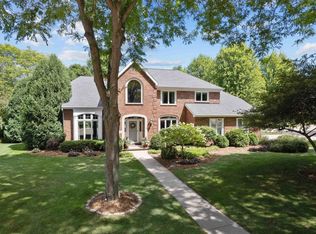 19 Bracken Ct, Appleton, WI 54911