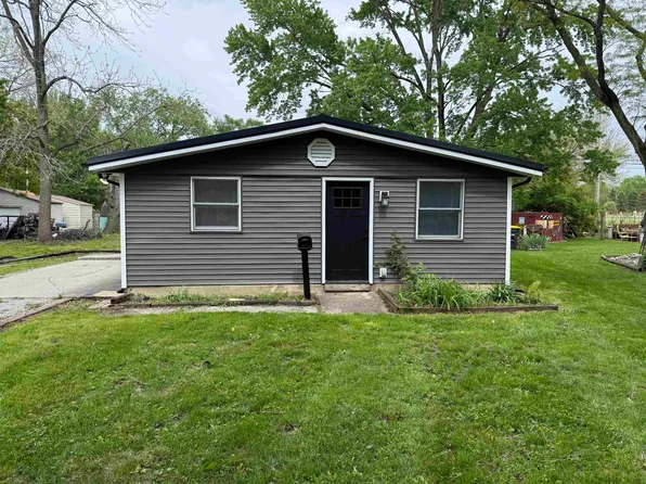 5709 Remington Dr, Fort Wayne, IN 46809