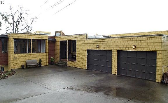 2nd image of 1942 NW Crest Ct