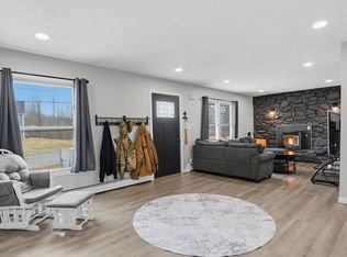 185 Davis Rd, Westminster, MA 01473