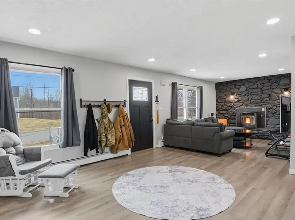 185 Davis Rd, Westminster, MA 01473