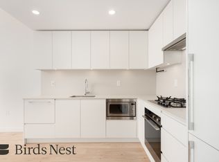 2181 Madison Ave #1210, Burnaby, BC V5C 0N4