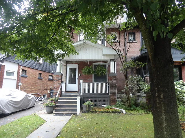 Dixon Ave, Toronto — Photo 1