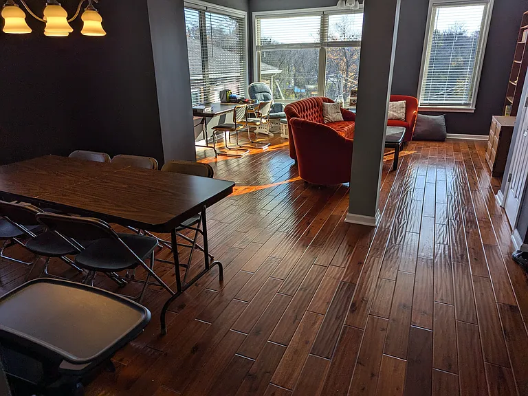 526 Clinton Springs Ave #D — Photo 4