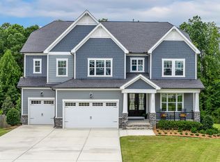 104 Obsidian Dr, Holly Springs, NC 27540