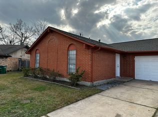546 Wood Vista Dr, Houston, TX 77013
