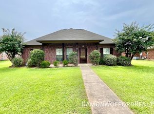107 Whispering Oaks Xing, Pearl, MS 39208