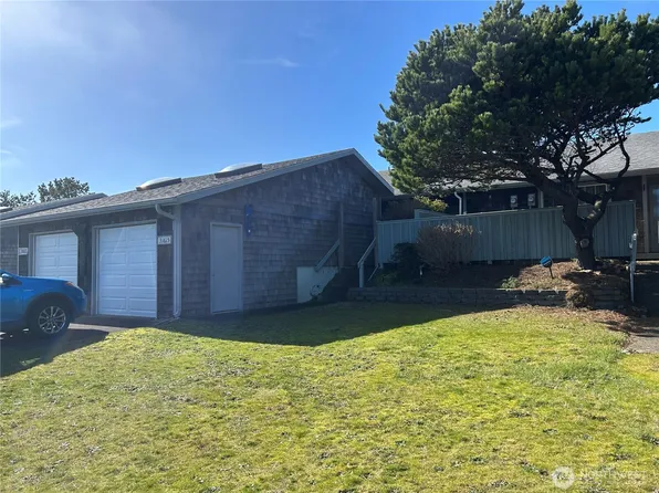 31615 G Street, Ocean Park, WA 98640