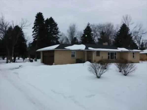 7169 Clio Rd, Mount Morris, MI 48458