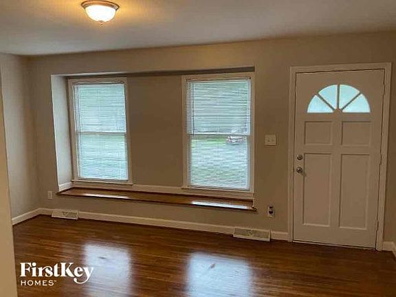 2nd image of 6219 Bridlewood Ln