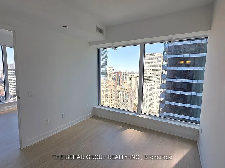 8 Wellesley St W #3803 — Photo 5