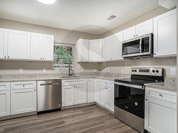 4th image of 527 Scott Blvd #1