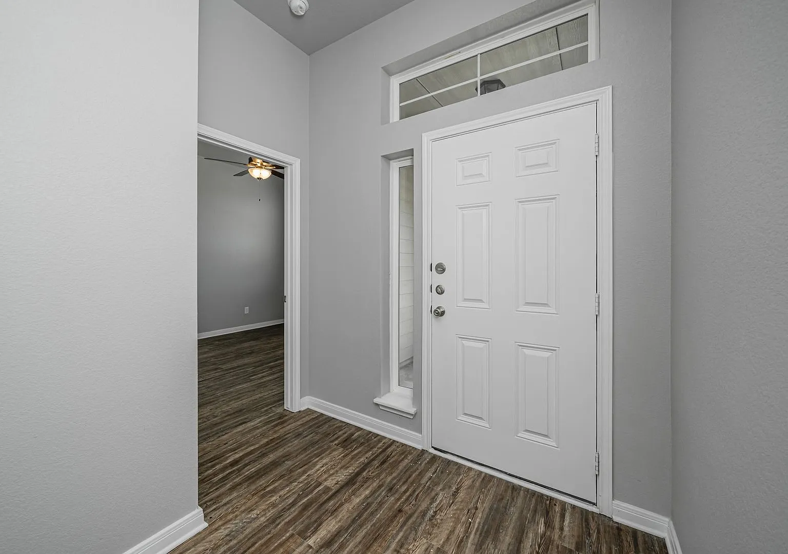 618 Fallbrook Dr. — Photo 2