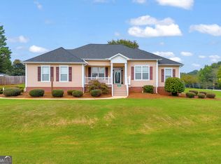 323 Brooks St, Royston, GA 30662