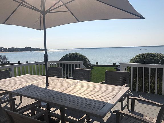3rd image of 339 Peconic Bay Blvd