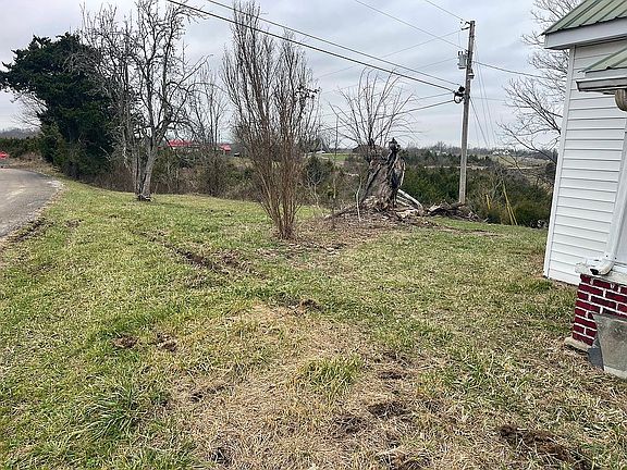 4th image of 1070 New Liberty Rd