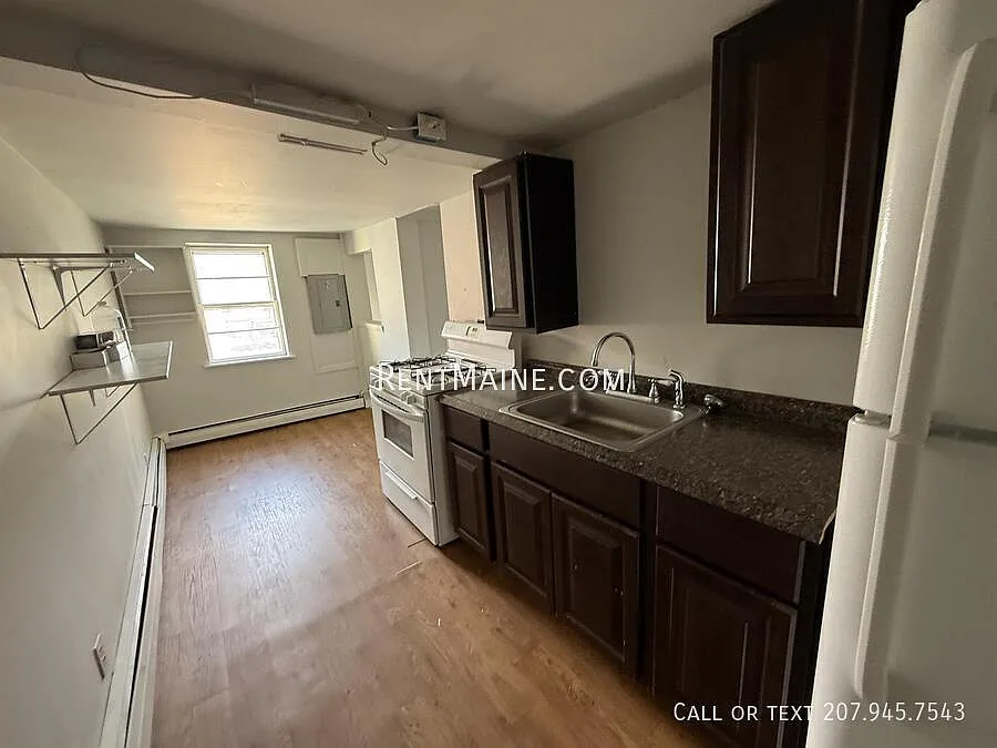 2 bed, $1,350 — Photo 2