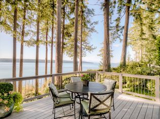 9529 Johnson Point Loop NE, Olympia, WA 98516