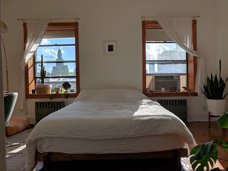 320 Clermont Ave #3 — Photo 4