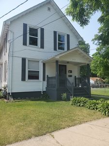 621 Bluff St, Waukegan, IL, 60085