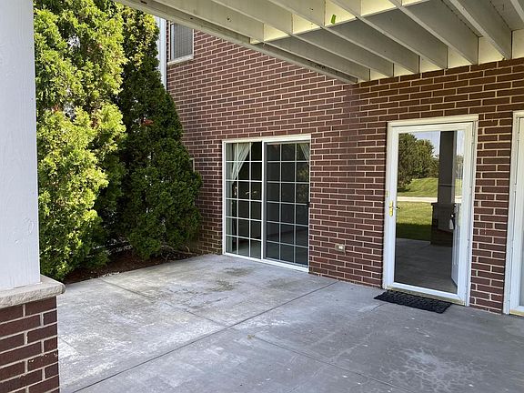 3rd image of 827 Lannon TERRACE #1101