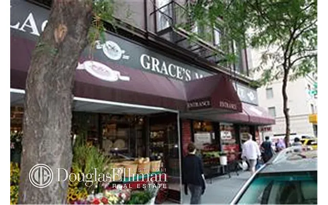 Sold by Douglas Elliman | media 20