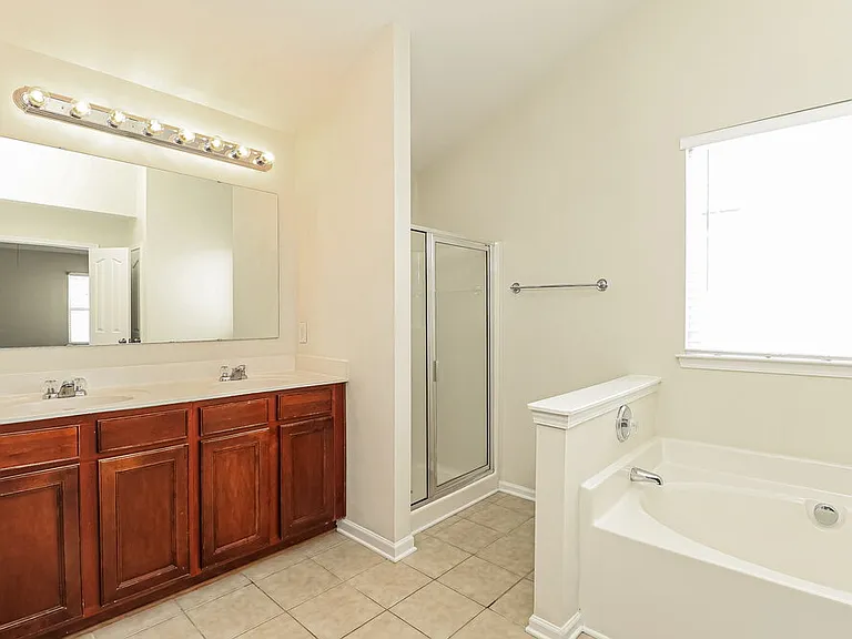 6908 Sequoia Hills Dr — Photo 13