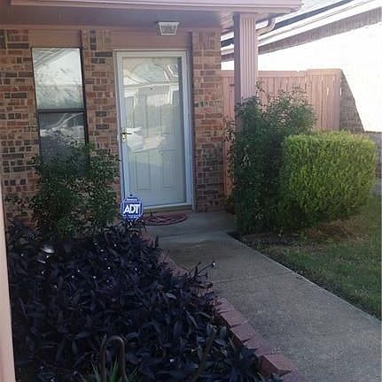 5th image of 1183 Lombard Ln