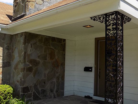 Front porch stonework