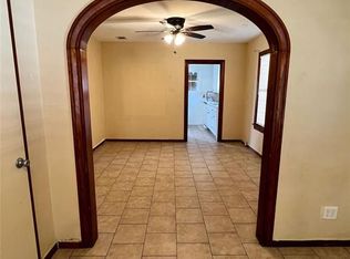 1613 52nd St, Galveston, TX 77551