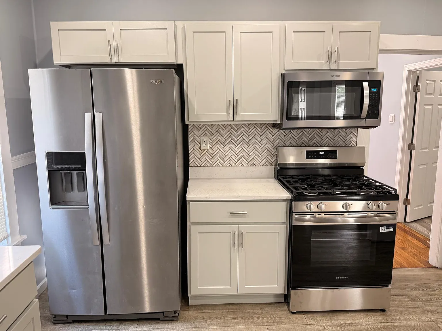 28 Elm Ave — Photo 1