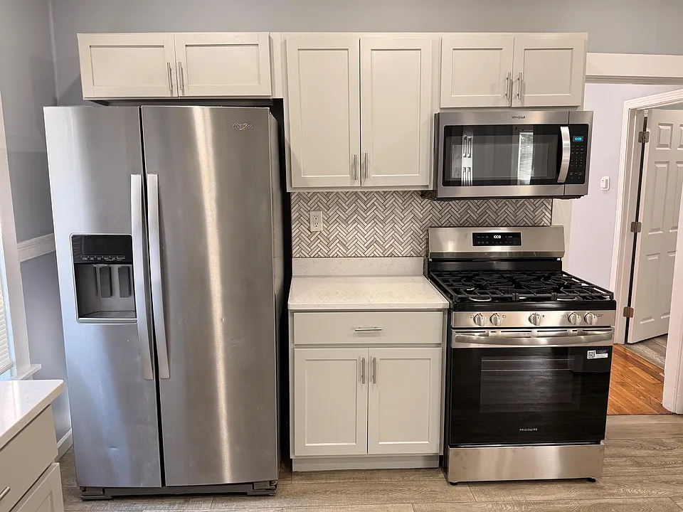 28 Elm Ave #1